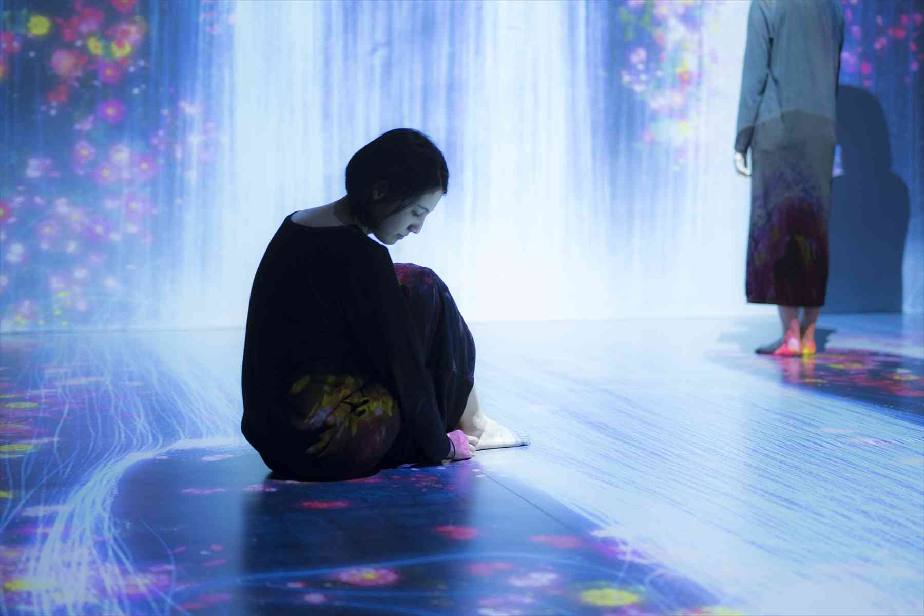 憑依する滝、Transcending Boundaries / Universe of Water