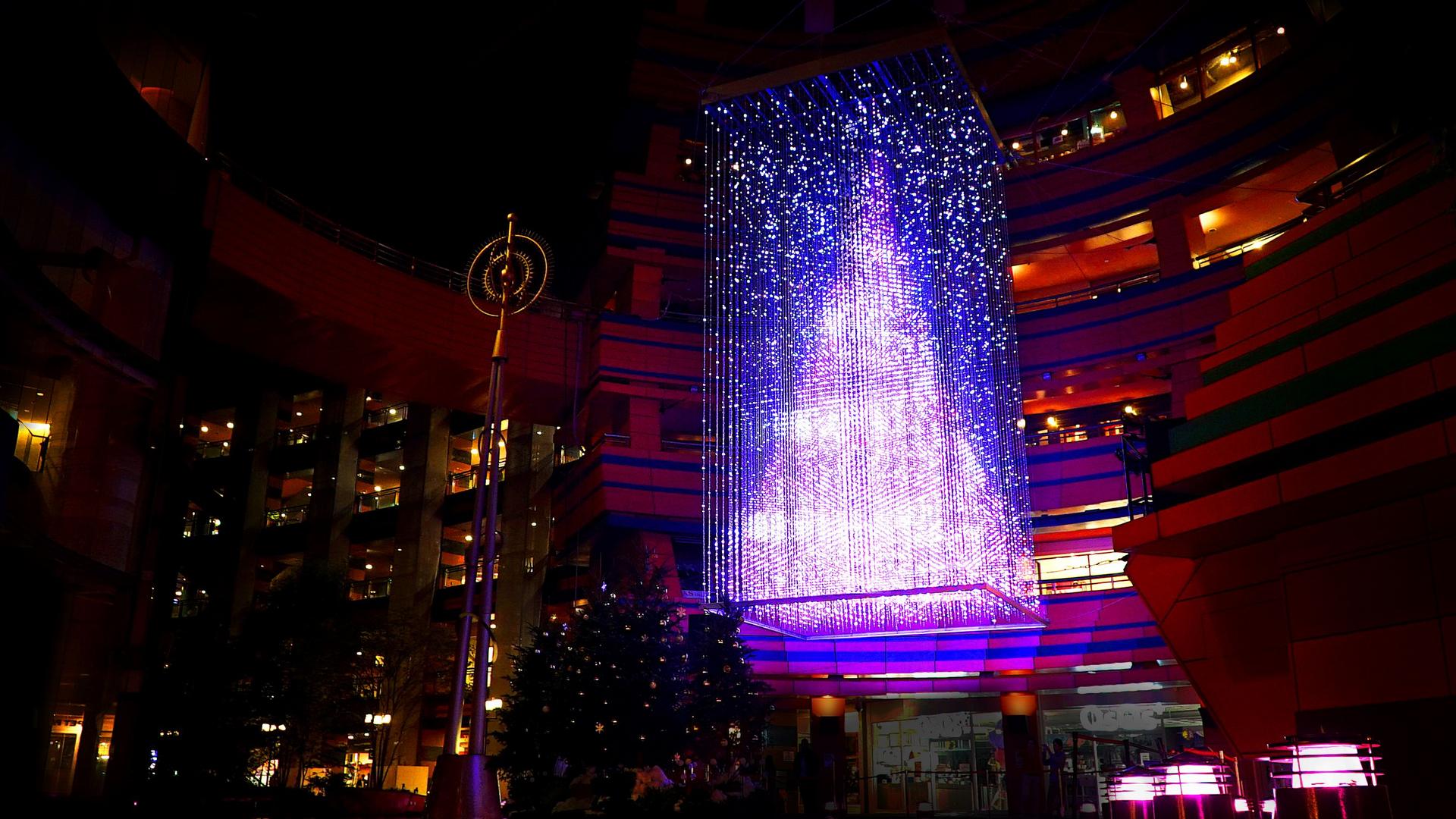 teamLab Crystal Tree